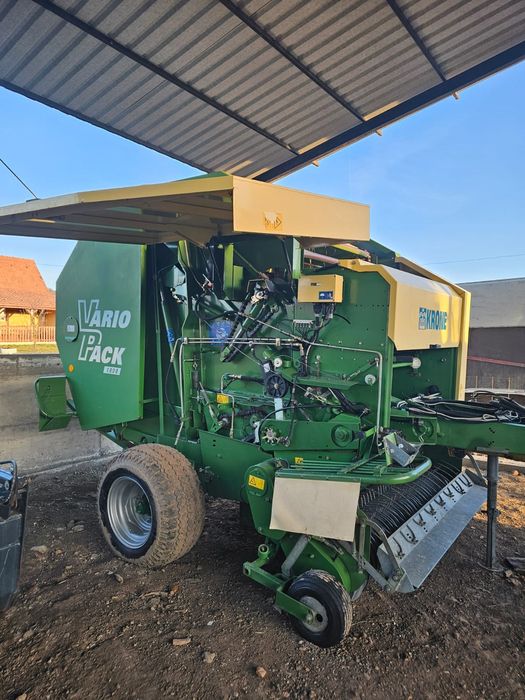 Vând presa Krone Vario Pack 1800