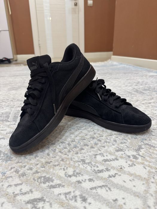 Продаетчя Puma кроссовки оригинал