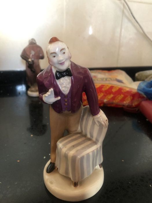 Гогольскый персонажы статуэтка