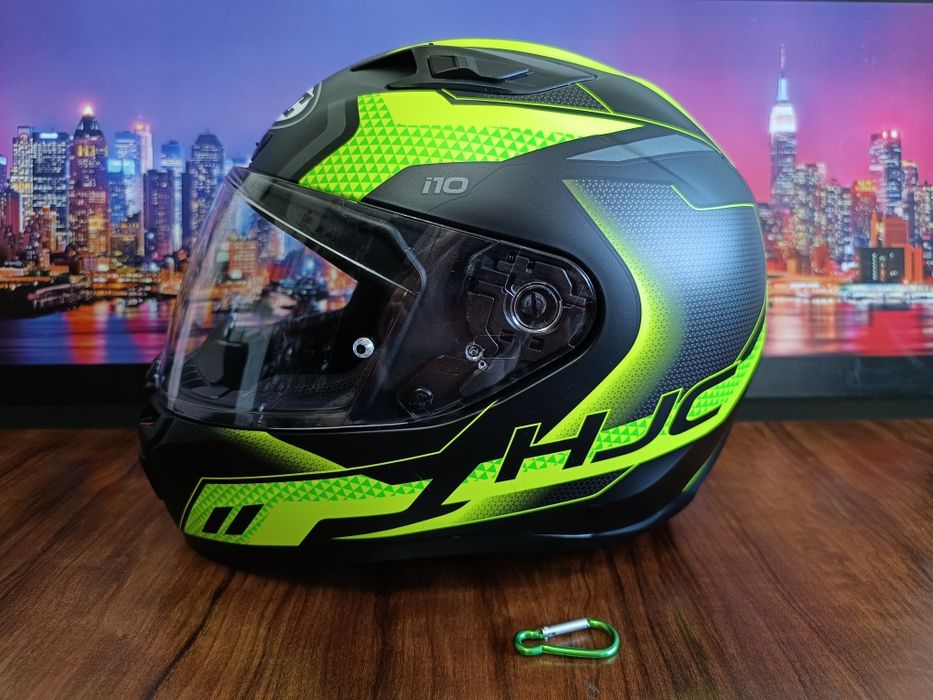 Мото шлем от бренда HJC i 10