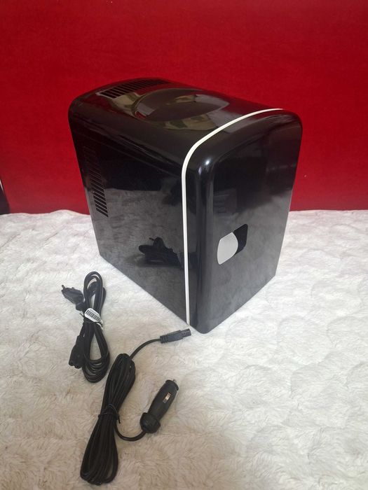 menaj Mini frigider cooler heater auto la 12 si 220V 58W max hot cold