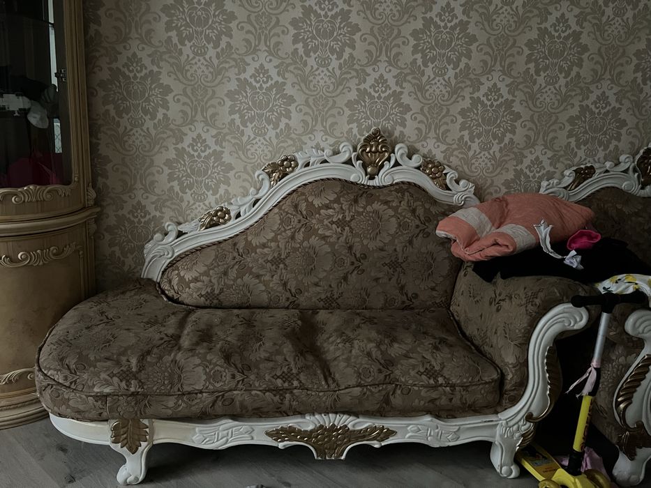 Продам диван-тахта с креслом