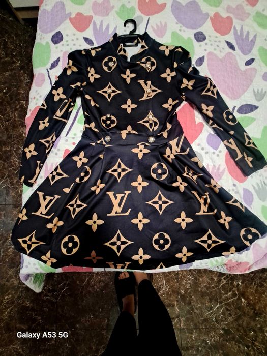 Черна Дамска рокля на Louis Vuitton