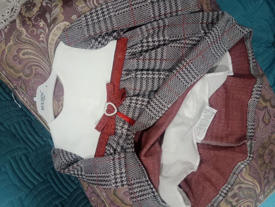 Продам платье для девочки