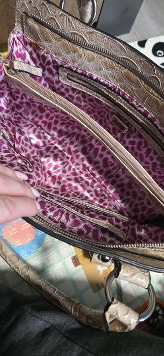 GUESS Оргинална е