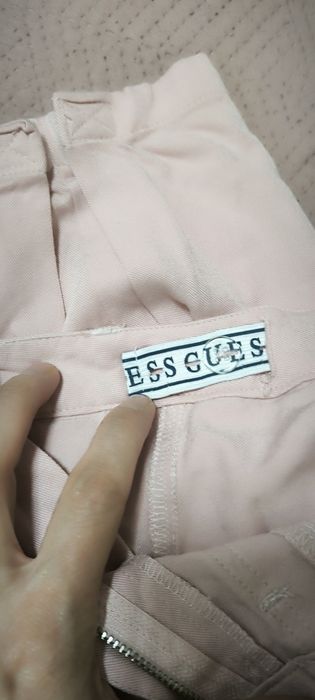 Детски панталон нов -Guess