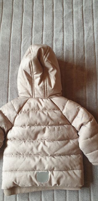 Geaca noua cu eticheta bebelus marimea 74