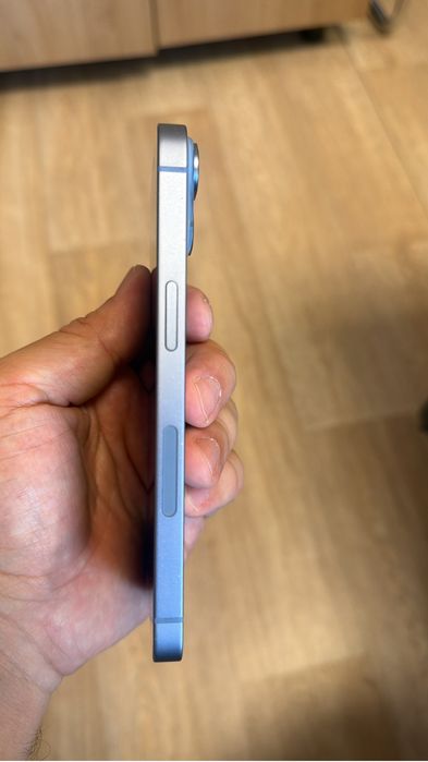 Iphone 14 коробка имеется