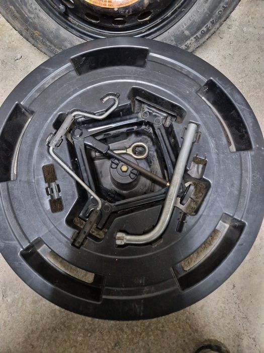 Летни 6 мм гуми 195/65/15, резервна патерица 125/90/15 4x98 58.1