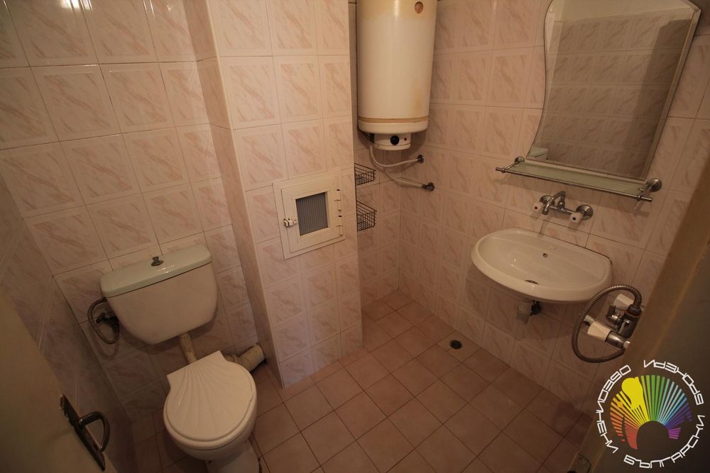 Дава се под наем Двустаен апартамент в Бургас, Възраждане - 72 кв.м за 306 € - Снимка #8