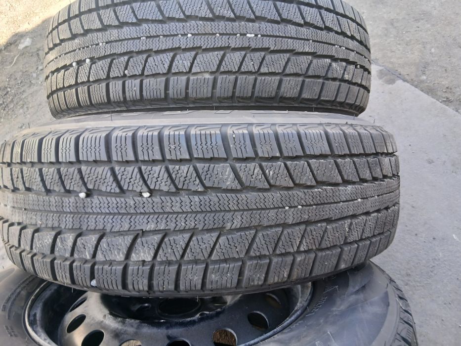 В продаже шины..