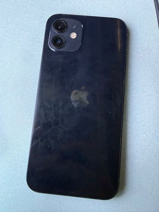Vand iphone 12  accept si schimburi + diferenta din partea mea