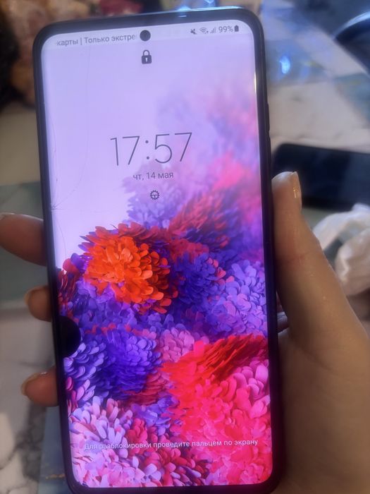 Самсунг GALAXY S20 plus