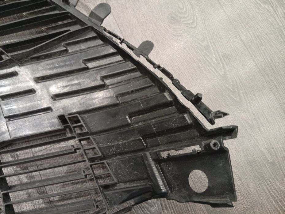 Решетка за Пежо 208