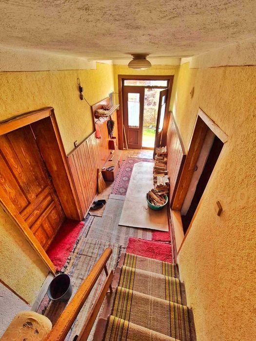 Къща в Тетевенски Балкан / с.Гложене/ !