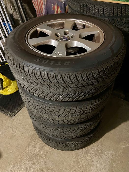 Volvo XC60 джанти с зимни гуми 235 65 17