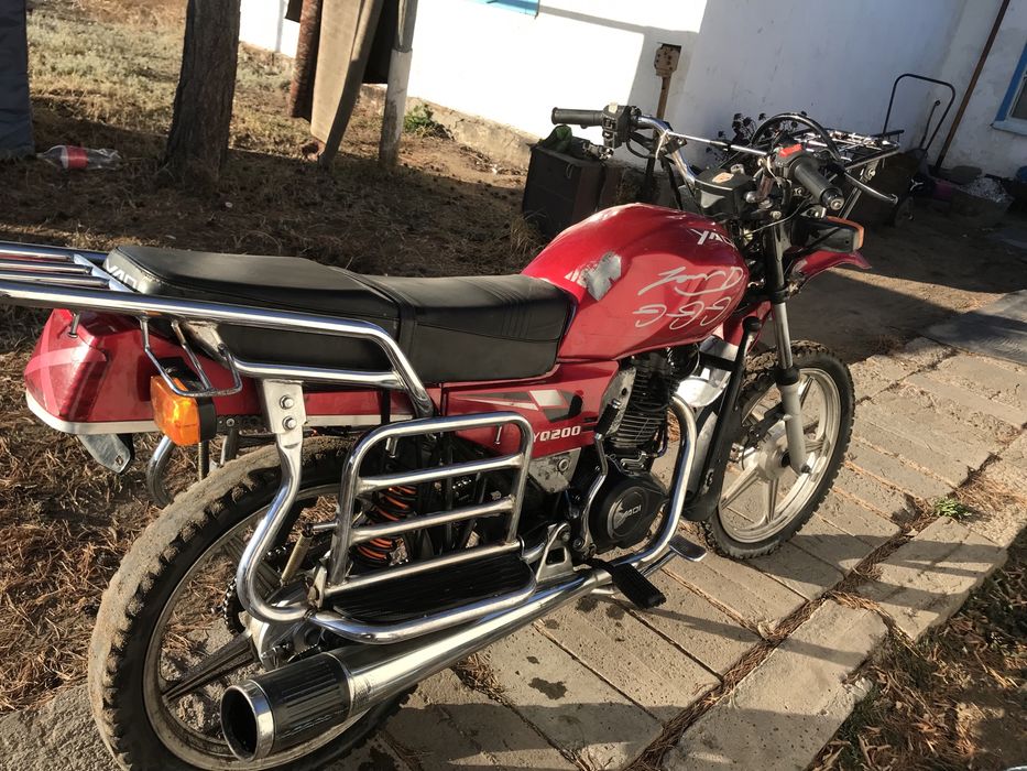 Яки 200 сс продам срочно