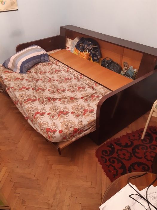 canapea  din lemn masiv