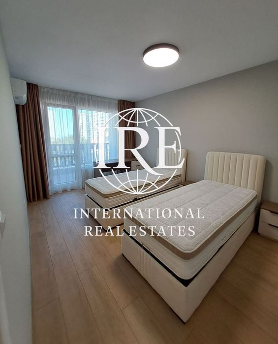 Продава се Тристаен апартамент в Варна, Център - 107 кв.м за 3617 €/кв.м - Снимка #4