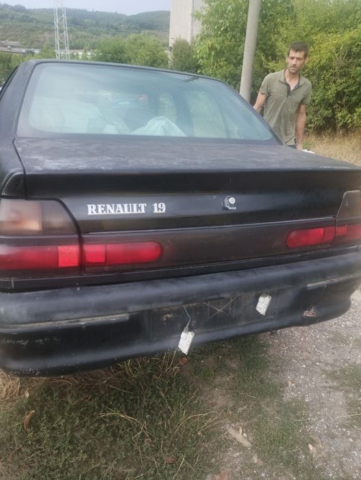 2бр,рено 19и рено лагуна на части