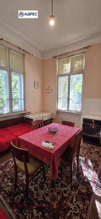 Продава се Тристаен апартамент в Плевен, Идеален център - 92 кв.м за 1740 €/кв.м - Снимка #1