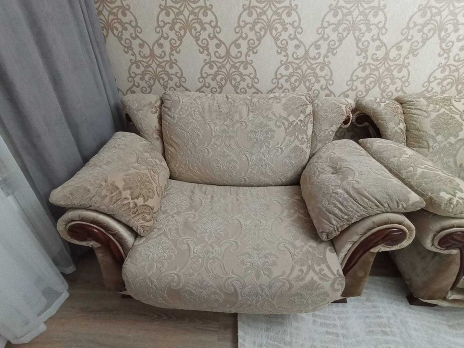 Диван + 2 кресла