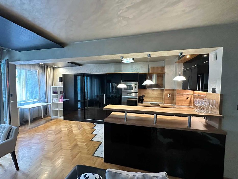 КЛЮЧ! Модерен ДВУСТАЕН НОВ ДОМ в сърцето на столицата