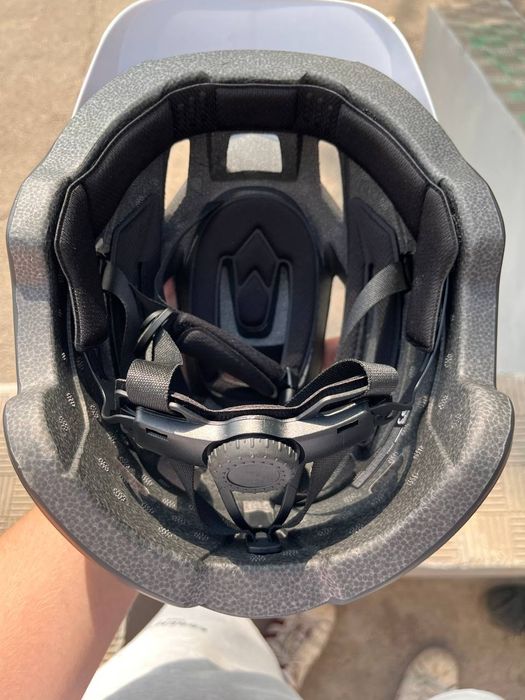 Велосипедный шлем FOX