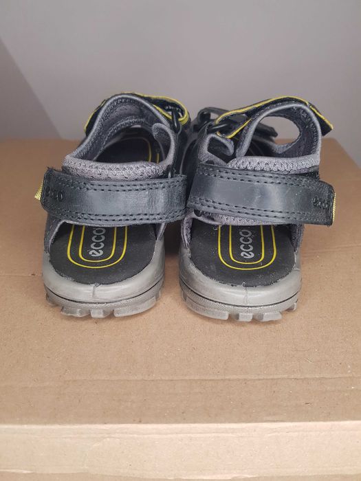 Нови детски сандали Ecco естествена кожа