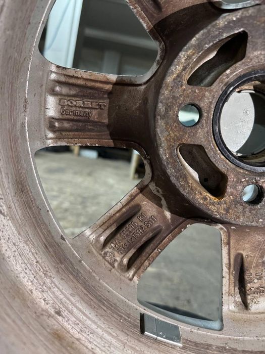 Продам титановый диск шины в комплекте