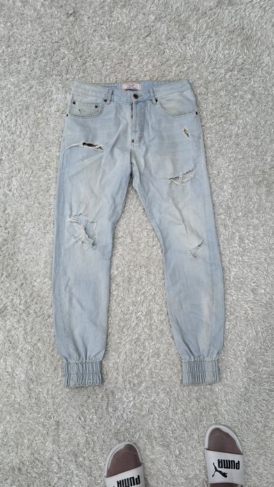 Мъжки дънки zara man и бершка