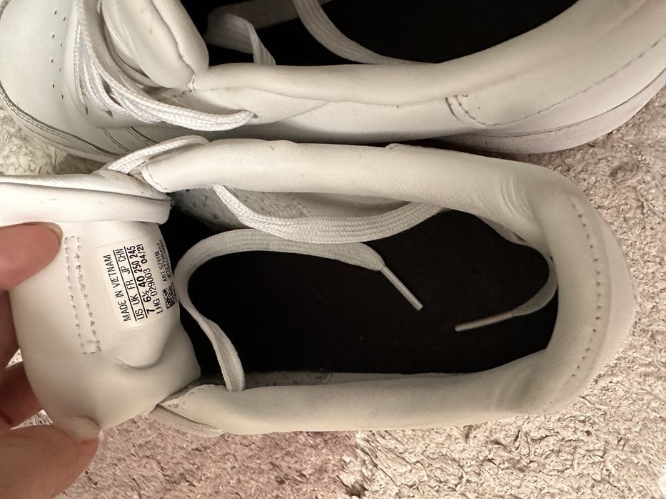 Adidas marimea 40