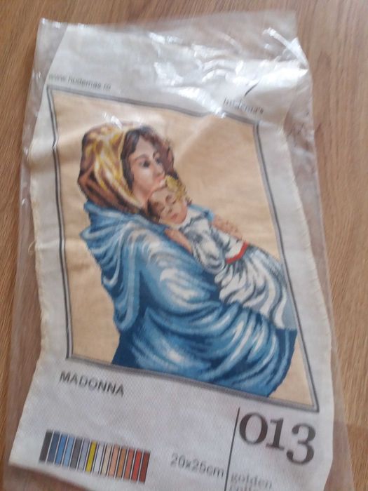 Щампирани гоблени-ушити