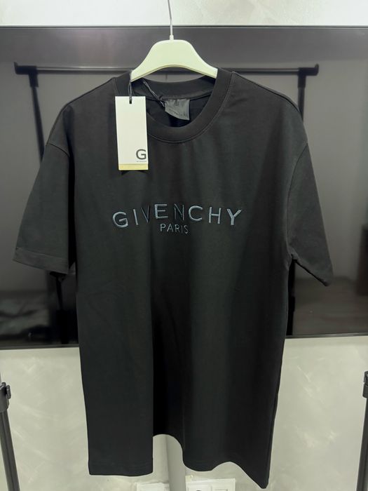Tricou Givenchy new collection 2026