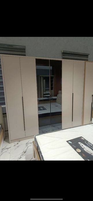 Распашной шкаф можно в рассрочку