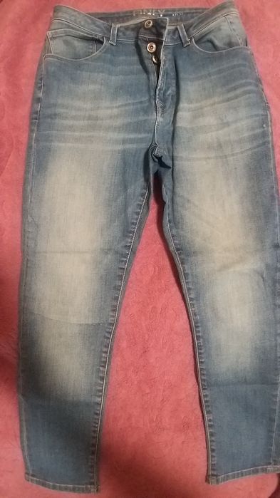 Дънки 29/30н. 5€/бр.