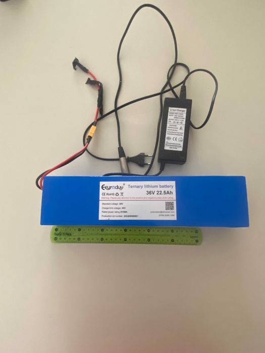 Батерия за скутер 36V, 22,5Ah; размери 38х9х7,5см.; rated power 810Wh