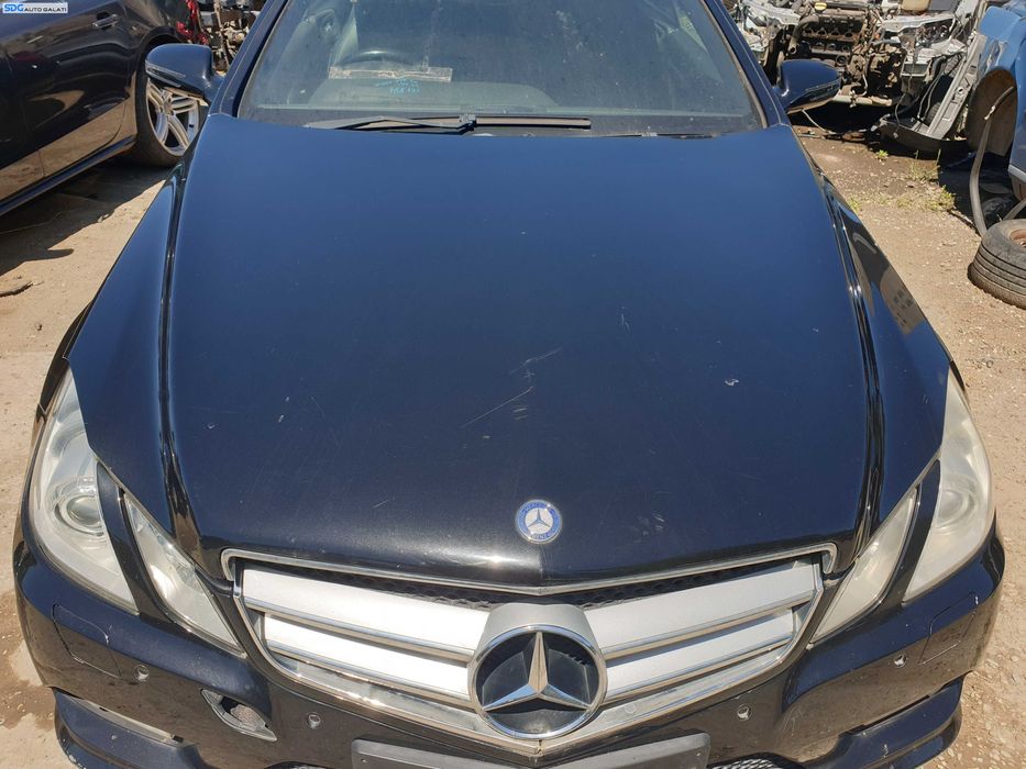 Capota Motor Mercedes Clasa E Class Coupe Cabrio W207 A207 C207 E180 E200 E220 E250 E320 NFL Non Facelift 2009 - 2013 Culoare C197 197 [K5560]