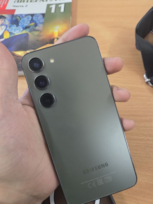 Продам телефон Samsung s23