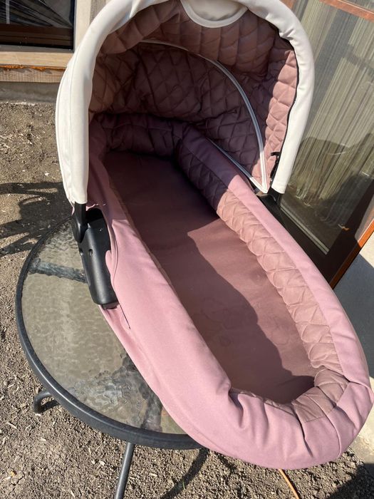 Vand carucior bebe cu landou