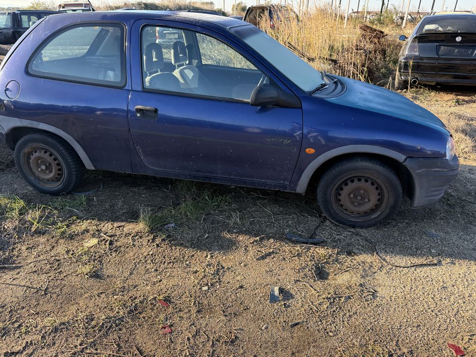 Opel Corsa 1.2 на части   3 бр в наличност