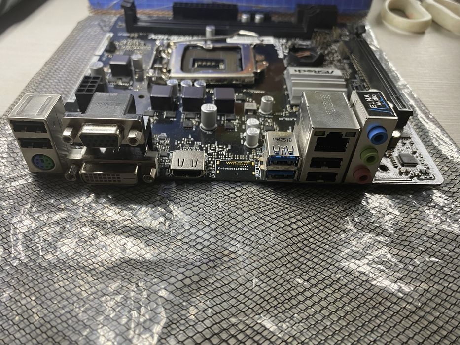 Плата AsRock H310CM-HDV