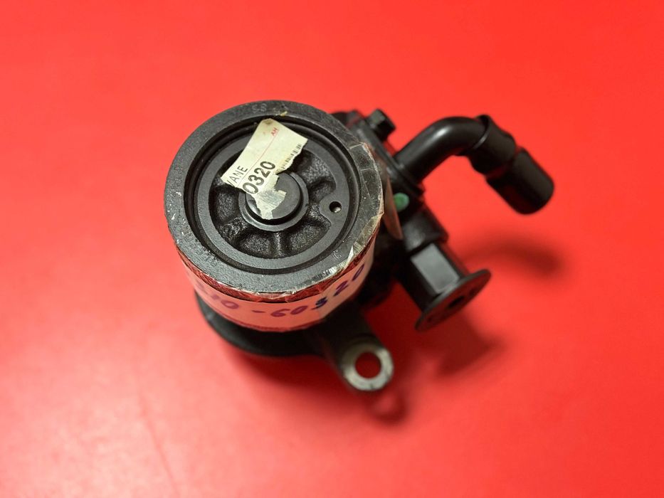 Насос ГУР Toyota L/C 100