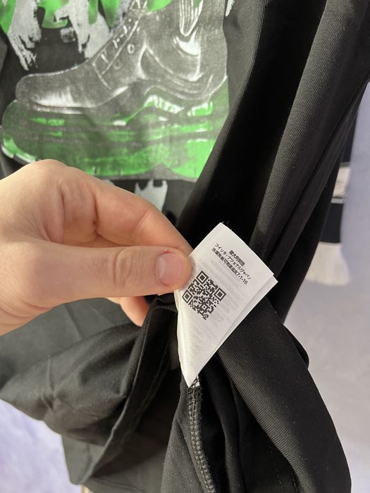 Tricou cu imprimeu verde marimea L nou cu eticheta