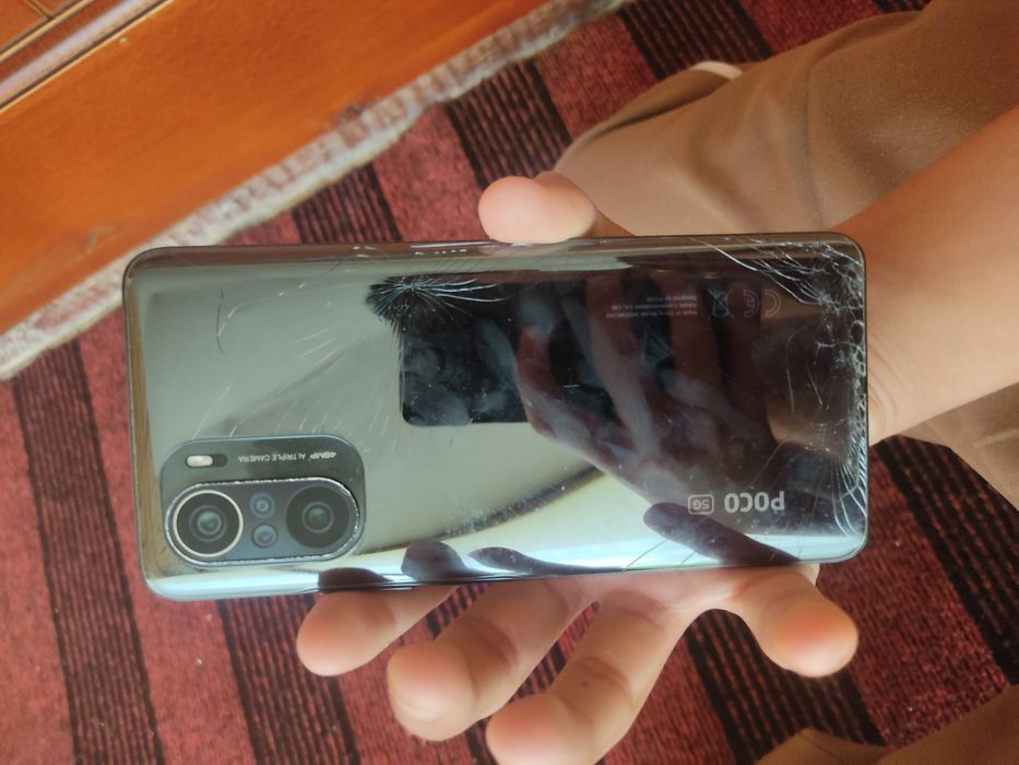 Poco f3 256/8+4 .