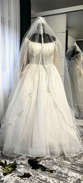 Se vinde rochie de mireasa