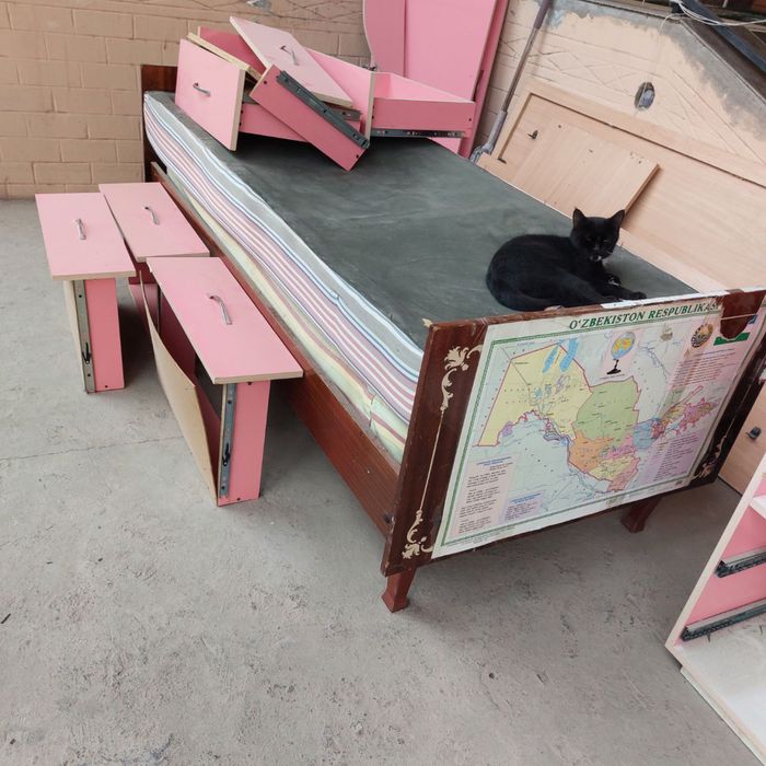 Шкаф, кровать детский кровать