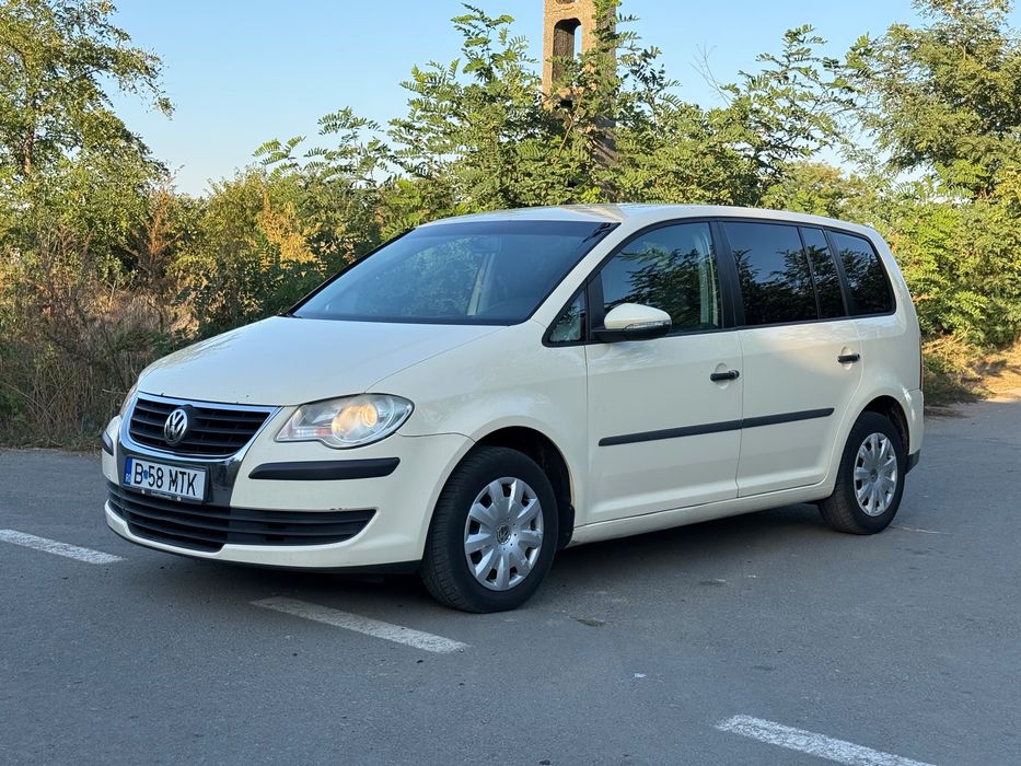VOLKSWAGEN Touran 2010 — imagine 2