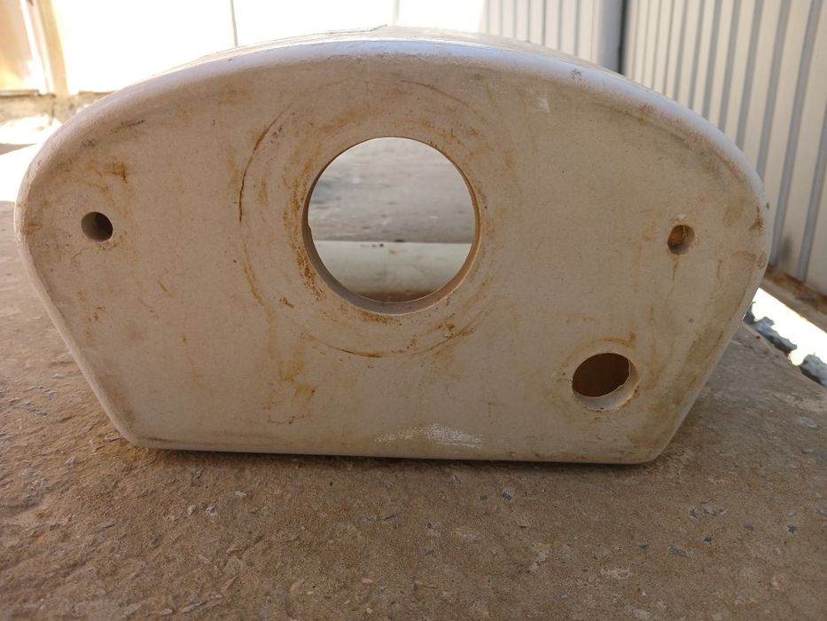 Бачок от унитаза