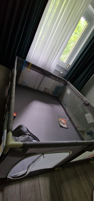 Țarc Pitikot 180×150 cm, foarte puțin utilizat, cu saltea și geantă